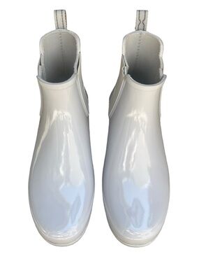 Hunter Light Dove Gray Gloss Chelsea Rain Ankle Boots